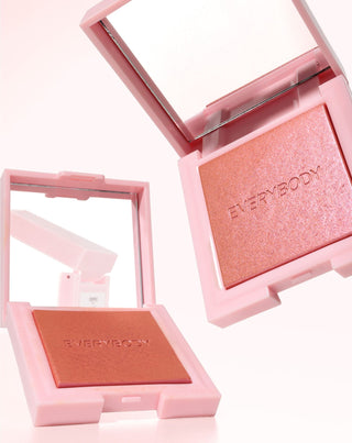 Be Yours face blush in einem kupferfarbenen Rosaton von Everybody London - 2