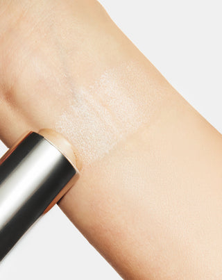 Rozświetlacz w sztyfcie z olejem rycynowym i masłem shea do cery dojrzałej 50+ Aggie 1 - 2