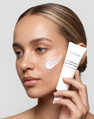 leuchtende und feuchtigkeitsspendende make-up base von nutridome_3 - 3