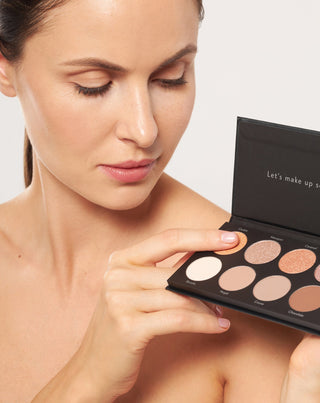 Palette aus 10 leuchtenden und matten Lidschatten Delicious Eyeshadow Palette Nutridome