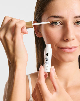 Wimpernspülung, die die Wimpern in 28 Tagen verlängert und verdunkelt Miralash - 1