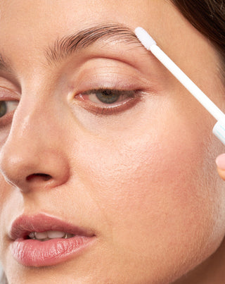 Wzmacniająca odżywka do brwi z wyciągiem z pokrzywy i żeń-szenia Brow Orphica_1 - 2