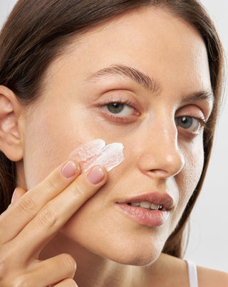 Krem z filtrem SPF 20 na dzień o potrójnym działaniu przeciwzmarszczkowym Timeless Orphica_1