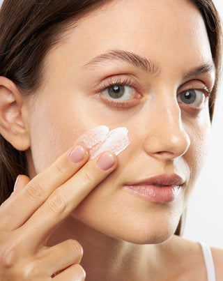 Kosmetikset für reife Haut: Tagescreme SPF 20 und Orphica Nachtcreme - 4