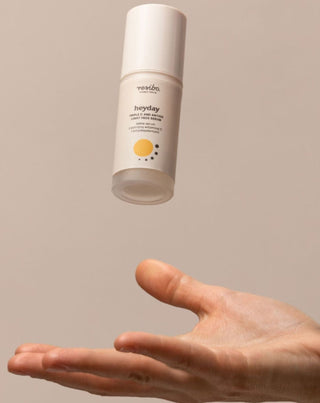 Nährendes, leuchtendes Heyday Gesichtsserum mit Antioxidantien und Triple Vit. C 30 ml Resibo - 3