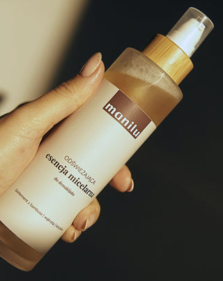 Erfrischende mizellare Essenz zum Abschminken, zur Linderung von Irritationen mit D-Panthenol Manilu - 4