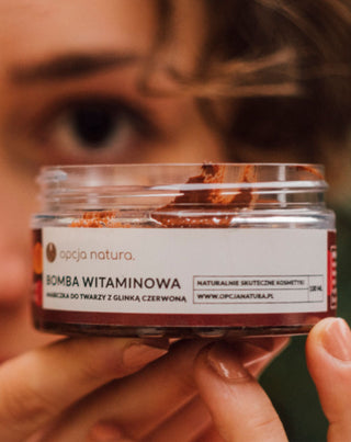 Vitaminbombenmaske für Gesicht und Körper mit roter Tonerde 100% natürliche Natura-Option