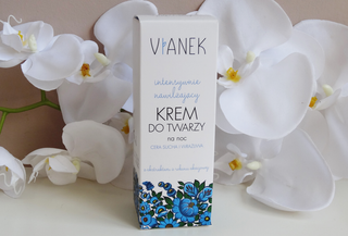 Intensiv feuchtigkeitsspendende Creme mit Akacay Robin für Haut, die Vianek Feuchtigkeit benötigt - 2