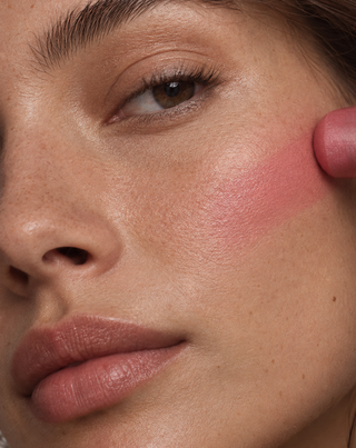 Rouge-Stift, natürlicher Effekt und Pflege, Desert Rose, Nutridome