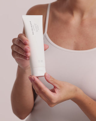 Reinigendes und feuchtigkeitsspendendes Gesichtsgel mit Allantoin Nutridome - 3
