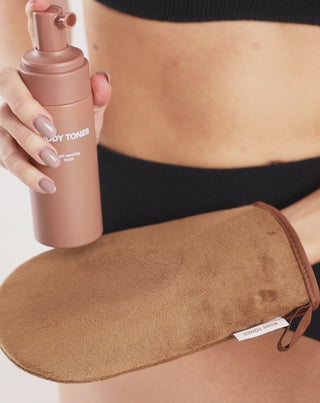 Selbstbräuner-Körperschaum-Set für jeden Hautton und Body Tones-Handschuh - 4